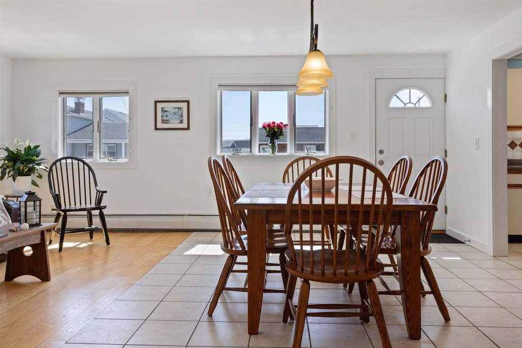 Seabrook, New Hampshire, 03874, United States, 4 Bedrooms Bedrooms, ,3 BathroomsBathrooms,Residential,Forsale,1934011