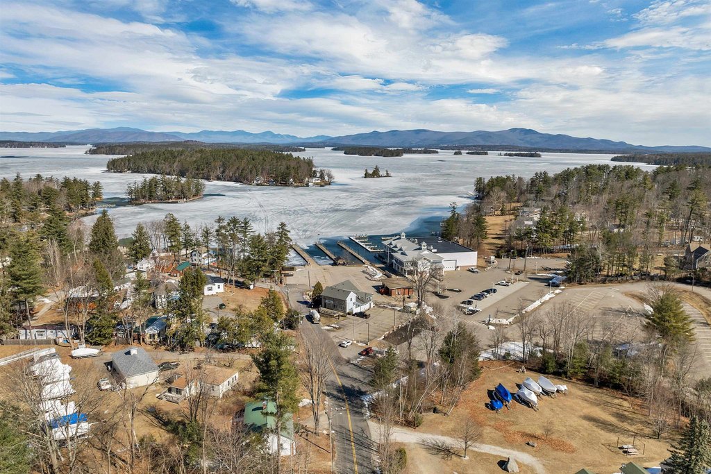 Gilford, New Hampshire, 03249, United States, 5 Bedrooms Bedrooms, ,2 BathroomsBathrooms,Residential,Forsale,1933942