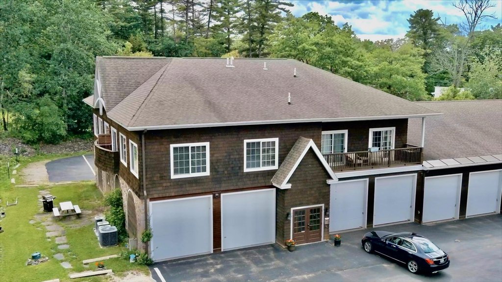 Gilford, New Hampshire, 03249, United States, 5 Bedrooms Bedrooms, ,2 BathroomsBathrooms,Residential,Forsale,1933942