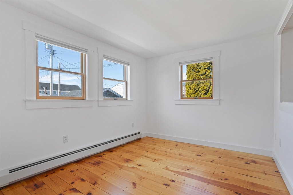 Seabrook, New Hampshire, 03874, United States, 4 Bedrooms Bedrooms, ,3 BathroomsBathrooms,Residential,Forsale,1934011