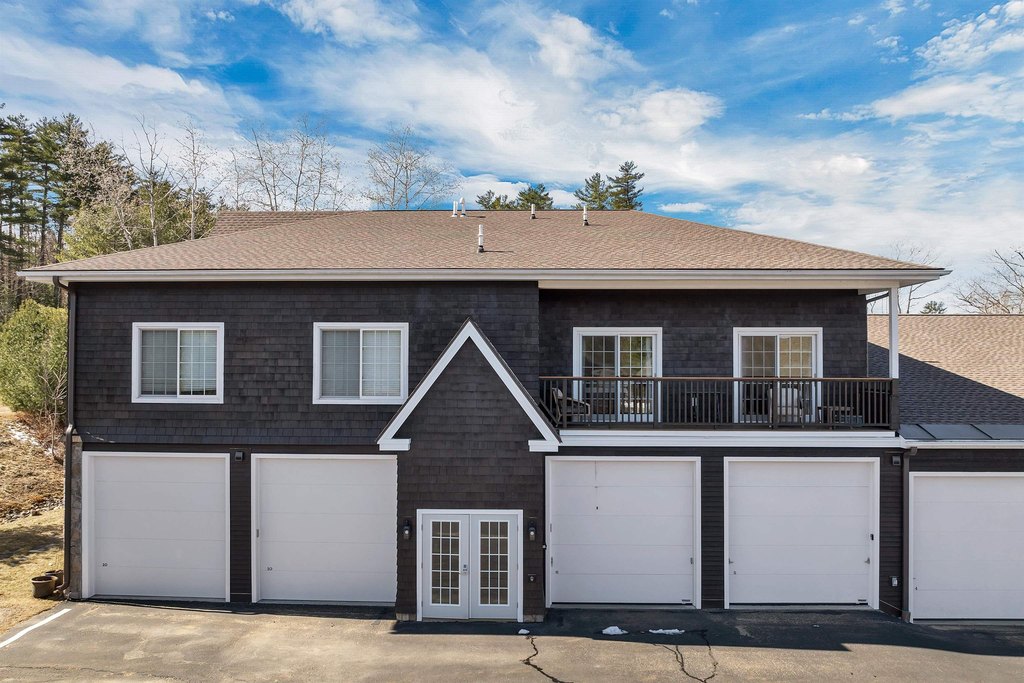 Gilford, New Hampshire, 03249, United States, 5 Bedrooms Bedrooms, ,2 BathroomsBathrooms,Residential,Forsale,1933942