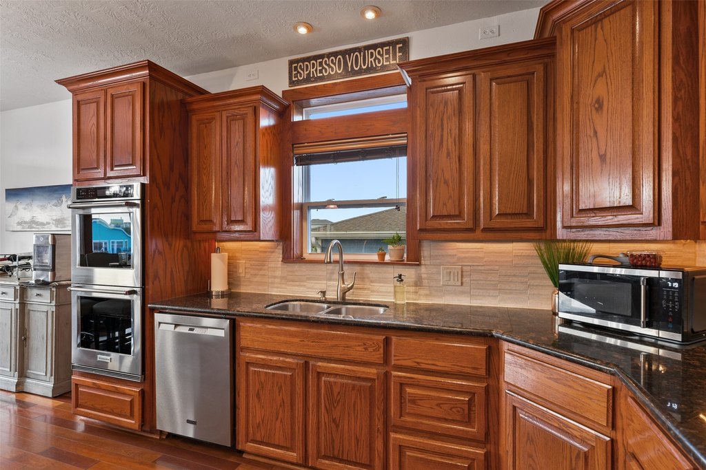 Galveston, Texas, 77554, United States, 3 Bedrooms Bedrooms, ,3 BathroomsBathrooms,Residential,Forsale,1889107