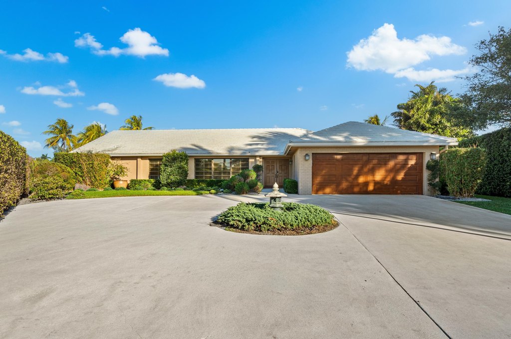 Gulf Stream, Florida, 33483, United States, 4 Bedrooms Bedrooms, ,3.5 BathroomsBathrooms,Residential,Forsale,1886507