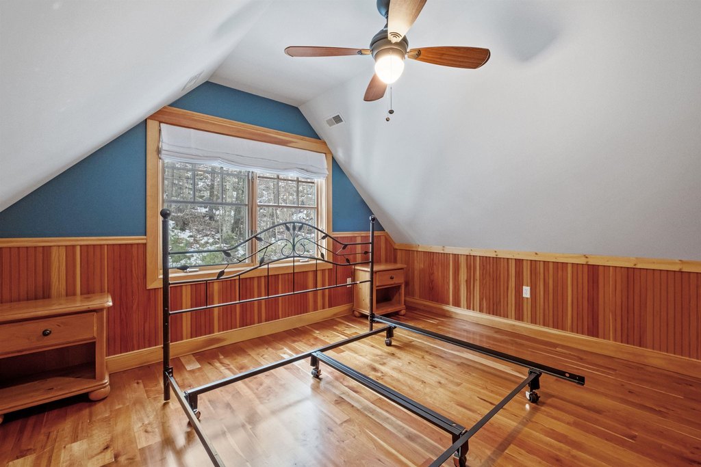 Alton, New Hampshire, 03810, United States, 5 Bedrooms Bedrooms, ,5.5 BathroomsBathrooms,Residential,Forsale,1933955