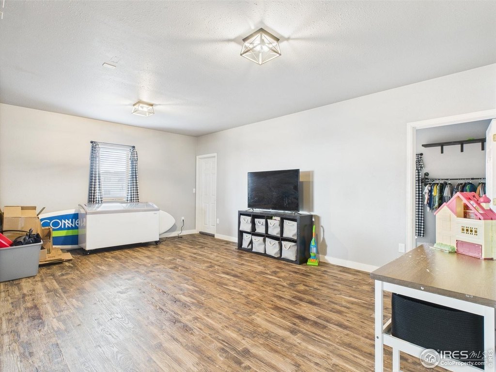 Briggsdale, Colorado, 80611, United States, 8 Bedrooms Bedrooms, ,3 BathroomsBathrooms,Residential,Forsale,1926803