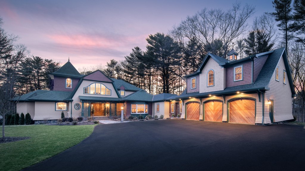 Kittery, Maine, 03904, United States, 6 Bedrooms Bedrooms, ,6.5 BathroomsBathrooms,Residential,Forsale,1893982