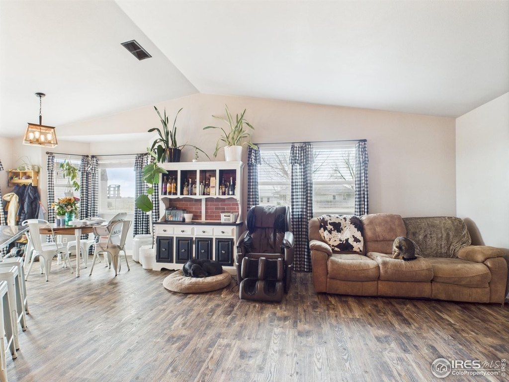 Briggsdale, Colorado, 80611, United States, 8 Bedrooms Bedrooms, ,3 BathroomsBathrooms,Residential,Forsale,1926803