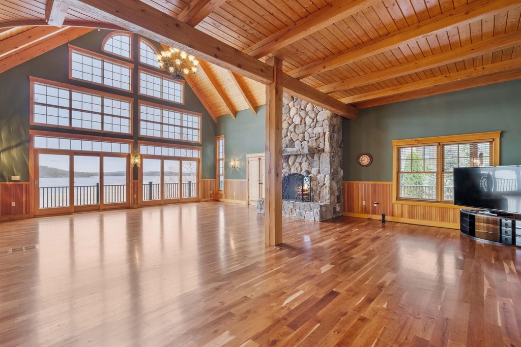 Alton, New Hampshire, 03810, United States, 5 Bedrooms Bedrooms, ,5.5 BathroomsBathrooms,Residential,Forsale,1933955