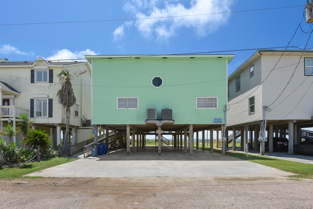 Surfside Beach, Texas, 77541, United States, 10 Bedrooms Bedrooms, ,6 BathroomsBathrooms,Residential,Forsale,1889080