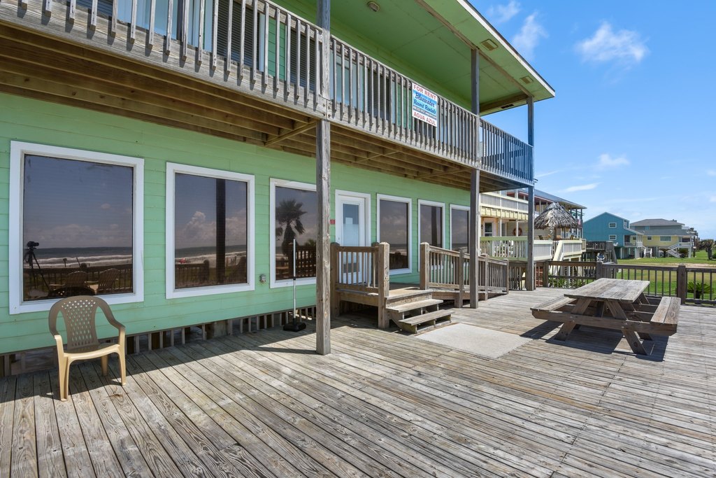 Surfside Beach, Texas, 77541, United States, 10 Bedrooms Bedrooms, ,6 BathroomsBathrooms,Residential,Forsale,1889080
