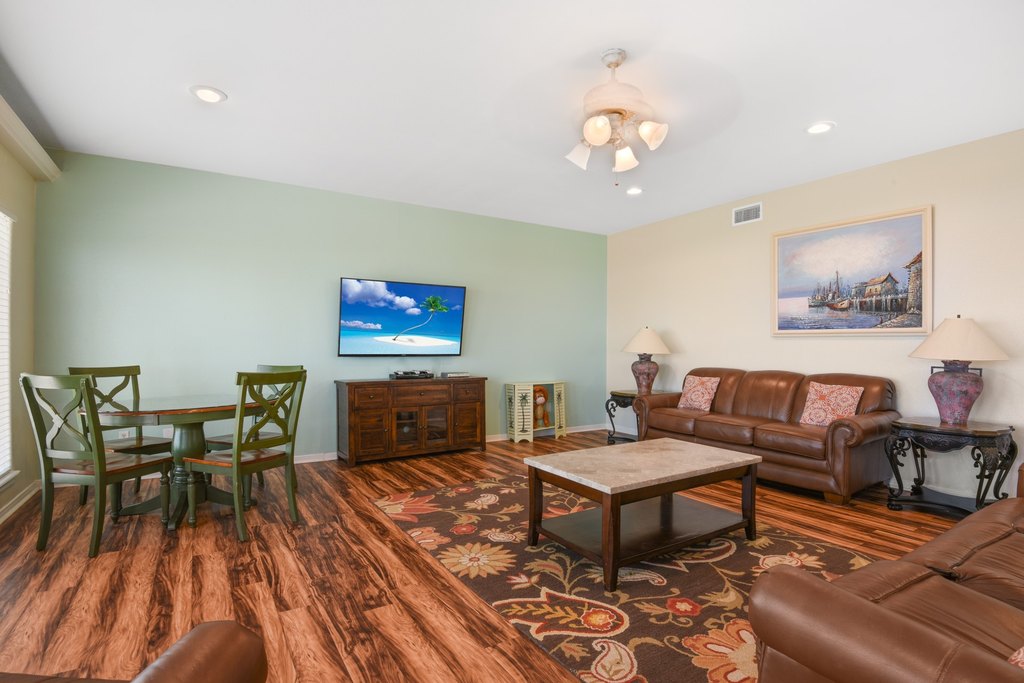 Surfside Beach, Texas, 77541, United States, 10 Bedrooms Bedrooms, ,6 BathroomsBathrooms,Residential,Forsale,1889080