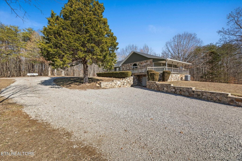 Cookeville, Tennessee, 38506, United States, 3 Bedrooms Bedrooms, ,2 BathroomsBathrooms,Residential,Forsale,1885996