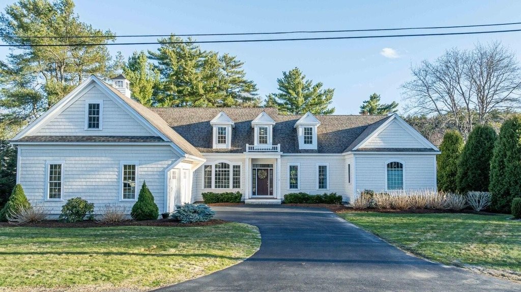 Ogunquit, Maine, 03907, United States, 4 Bedrooms Bedrooms, ,3 BathroomsBathrooms,Residential,Forsale,1894028
