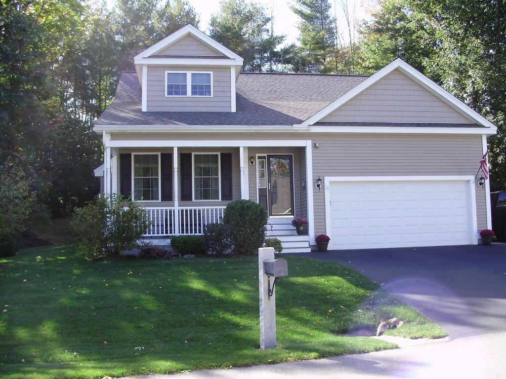 Laconia, New Hampshire, 03246, United States, 3 Bedrooms Bedrooms, ,2.5 BathroomsBathrooms,Residential,Forsale,1909923