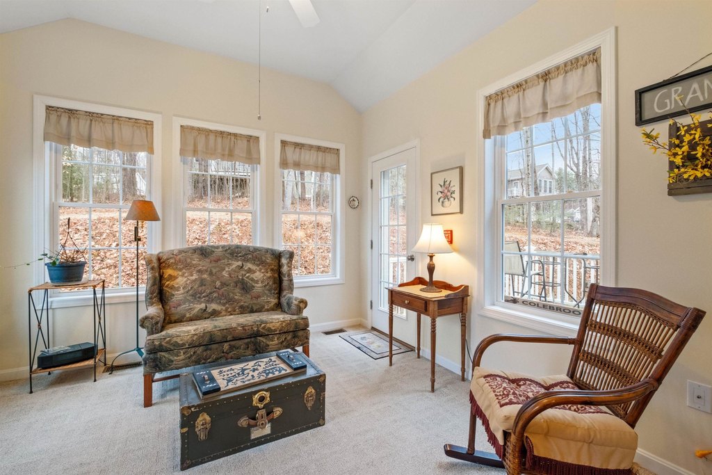 Laconia, New Hampshire, 03246, United States, 3 Bedrooms Bedrooms, ,2.5 BathroomsBathrooms,Residential,Forsale,1909923
