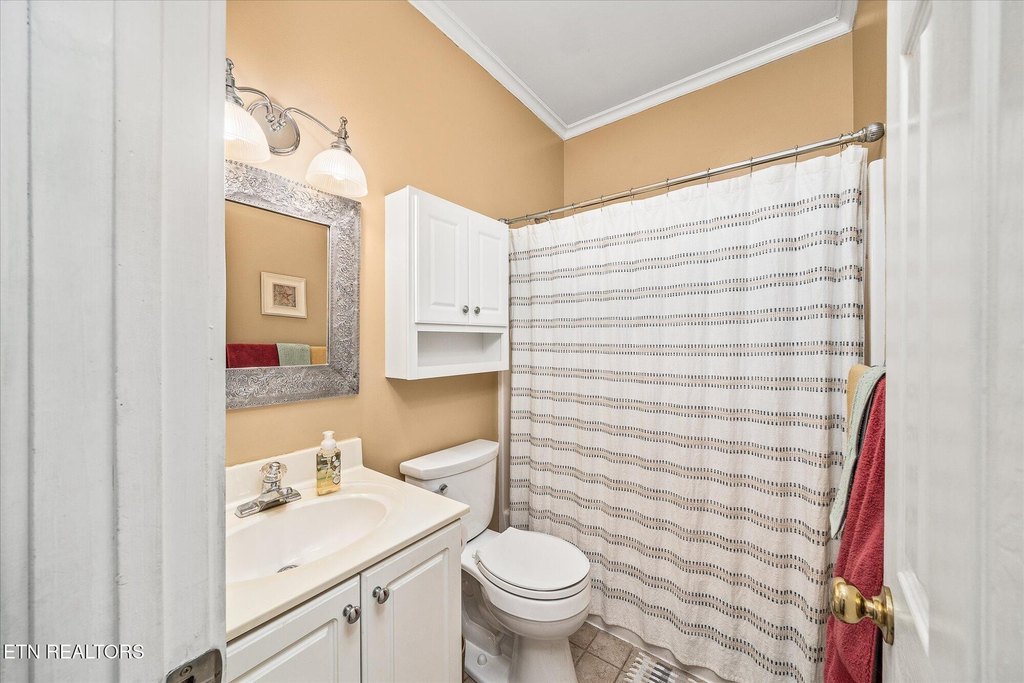 Sparta, Tennessee, 38583, United States, 3 Bedrooms Bedrooms, ,2.5 BathroomsBathrooms,Residential,Forsale,1885995