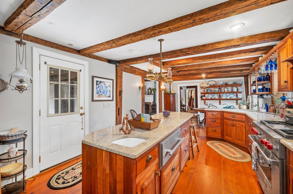 Moultonborough, New Hampshire, 03254, United States, 3 Bedrooms Bedrooms, ,2 BathroomsBathrooms,Residential,Forsale,1933987