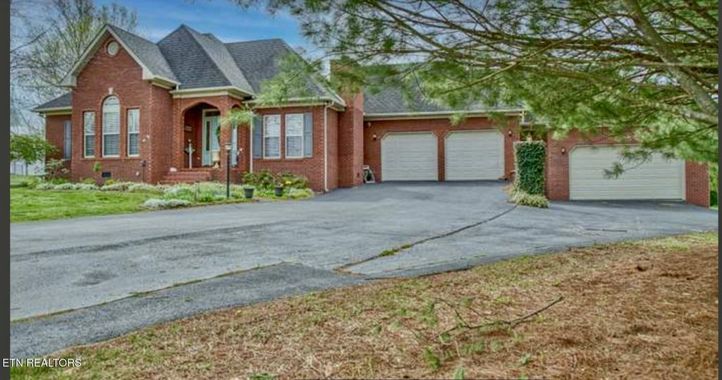 Sparta, Tennessee, 38583, United States, 3 Bedrooms Bedrooms, ,2.5 BathroomsBathrooms,Residential,Forsale,1885995
