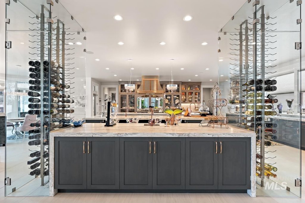 McCall, Idaho, 83638, United States, 5 Bedrooms Bedrooms, ,8 BathroomsBathrooms,Residential,Forsale,1889407