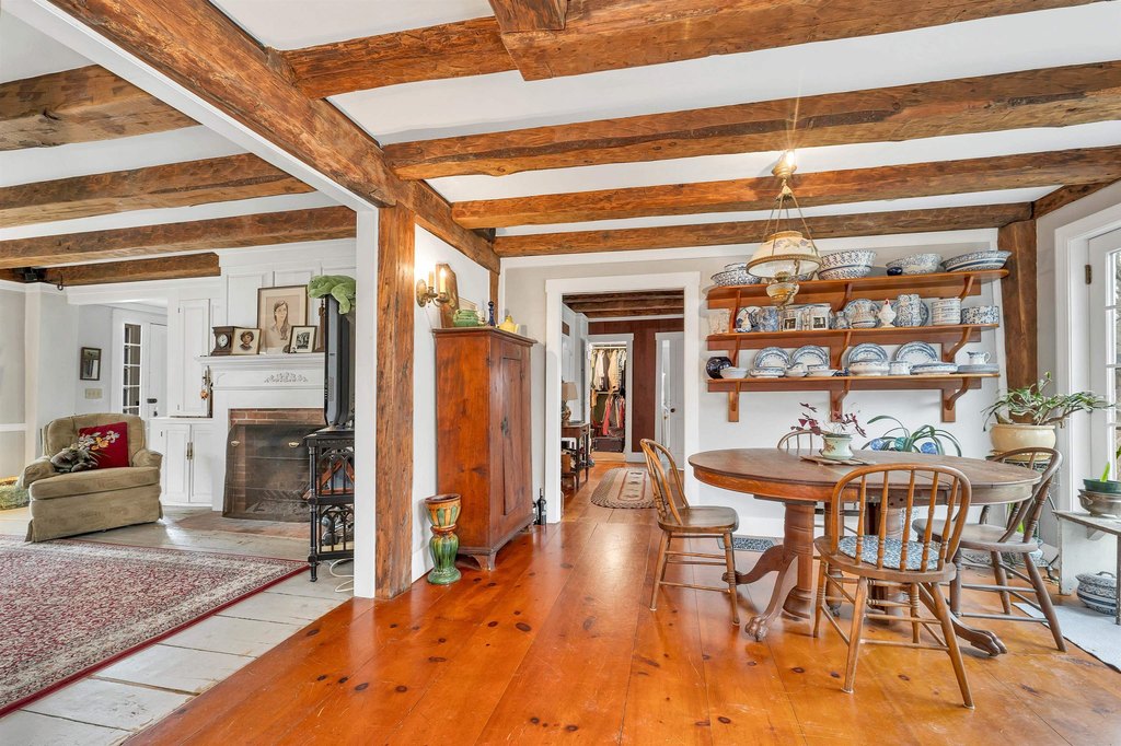 Moultonborough, New Hampshire, 03254, United States, 3 Bedrooms Bedrooms, ,2 BathroomsBathrooms,Residential,Forsale,1933987