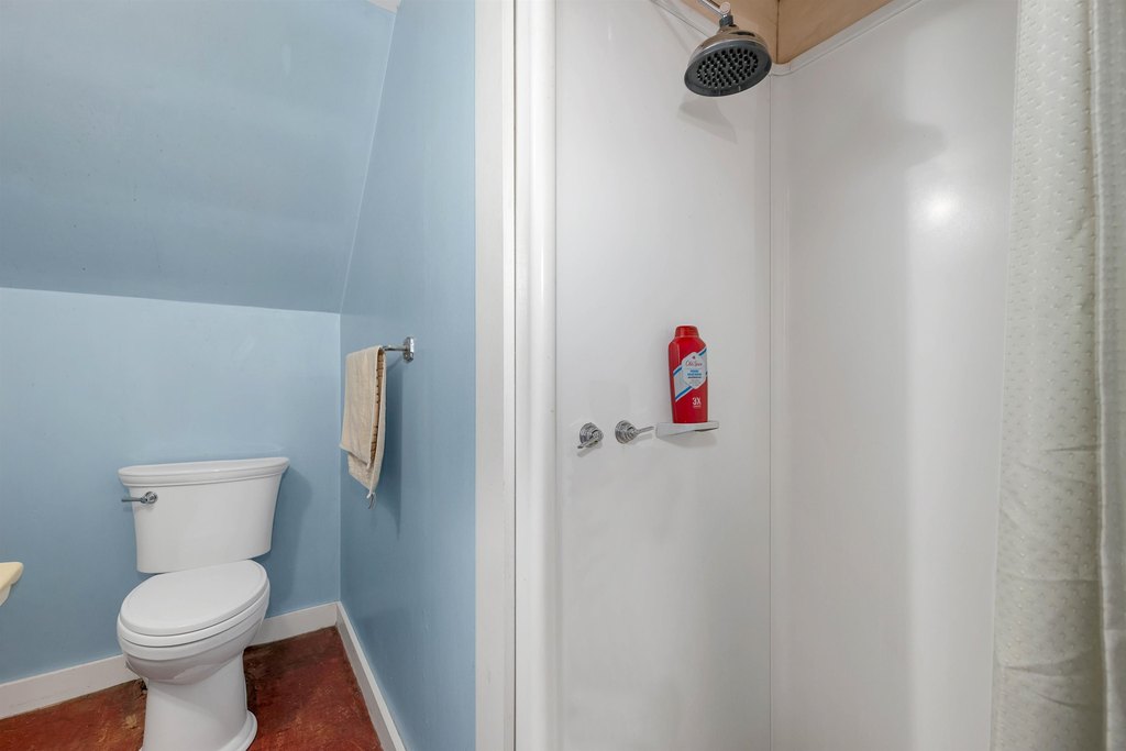 Moultonborough, New Hampshire, 03254, United States, 3 Bedrooms Bedrooms, ,2 BathroomsBathrooms,Residential,Forsale,1933987
