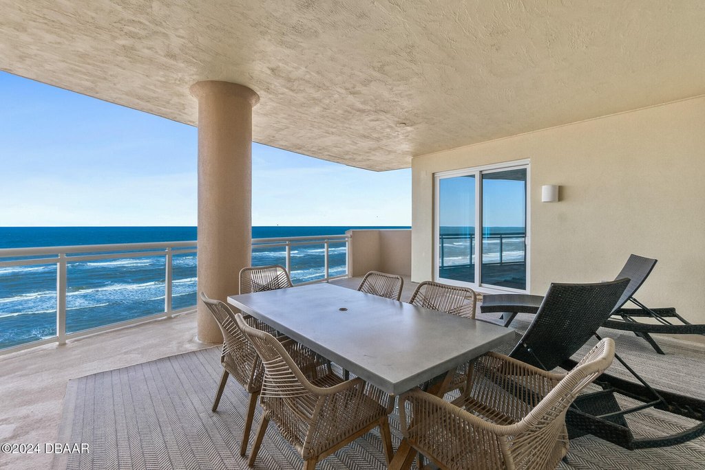 Daytona Beach Shores, Florida, 32118, United States, 3 Bedrooms Bedrooms, ,3.5 BathroomsBathrooms,Residential,Forsale,1900234