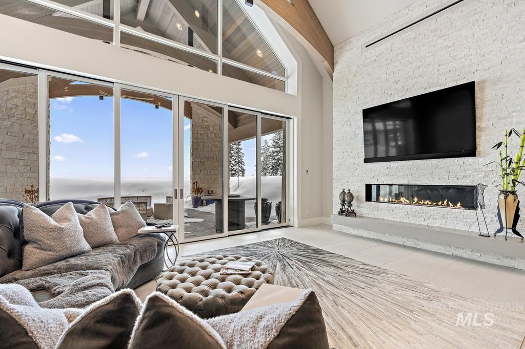 McCall, Idaho, 83638, United States, 5 Bedrooms Bedrooms, ,8 BathroomsBathrooms,Residential,Forsale,1889407