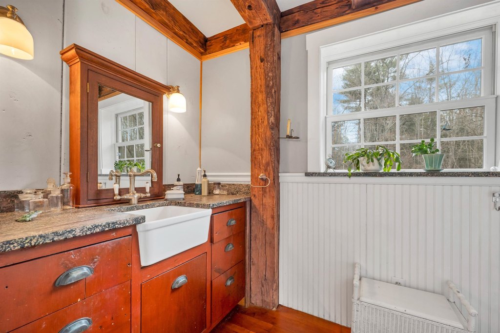 Moultonborough, New Hampshire, 03254, United States, 3 Bedrooms Bedrooms, ,2 BathroomsBathrooms,Residential,Forsale,1933987