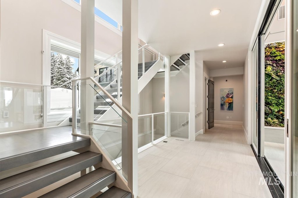 McCall, Idaho, 83638, United States, 5 Bedrooms Bedrooms, ,8 BathroomsBathrooms,Residential,Forsale,1889407