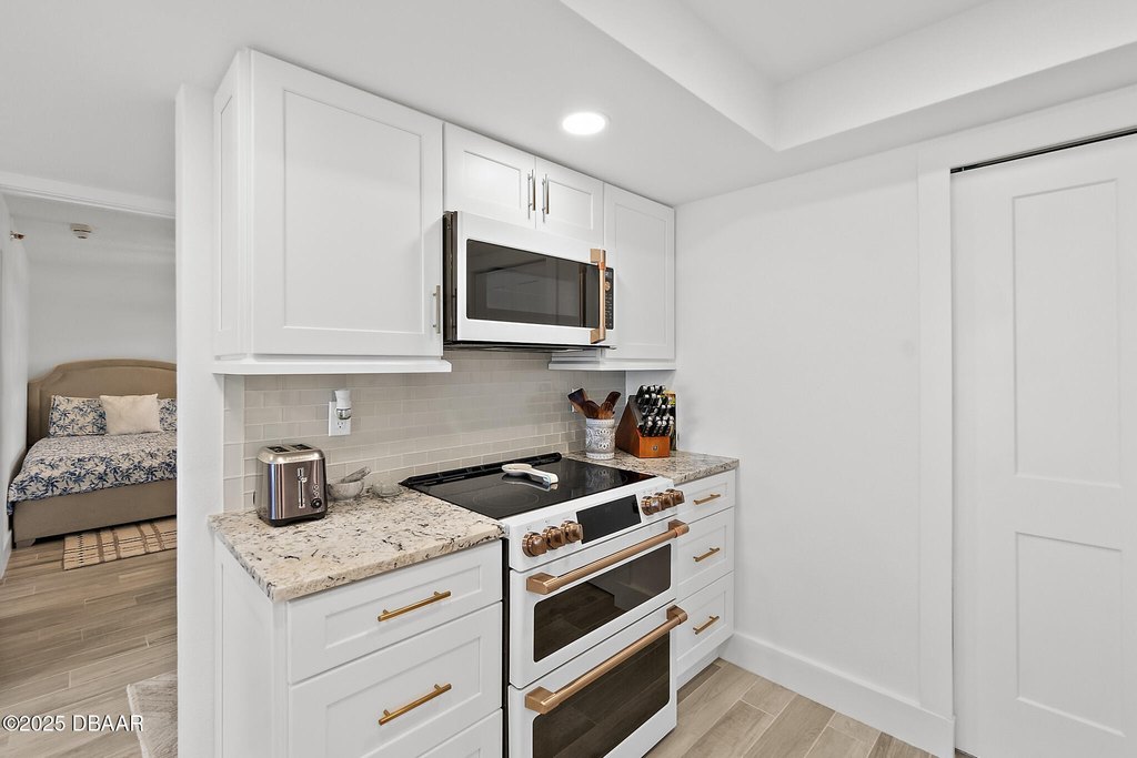 Daytona Beach Shores, Florida, 32118, United States, 2 Bedrooms Bedrooms, ,2 BathroomsBathrooms,Residential,Forsale,1900233