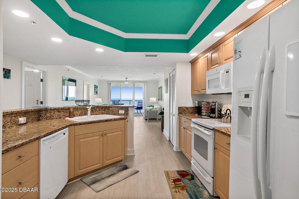 Daytona Beach Shores, Florida, 32118, United States, 3 Bedrooms Bedrooms, ,3 BathroomsBathrooms,Residential,Forsale,1990163