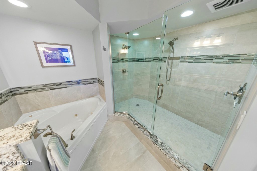 Daytona Beach, Florida, 32118, United States, 3 Bedrooms Bedrooms, ,3 BathroomsBathrooms,Residential,Forsale,1918888