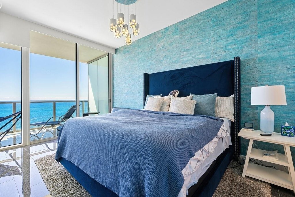 Fort Lauderdale, Florida, 33305, United States, 2 Bedrooms Bedrooms, ,3 BathroomsBathrooms,Residential,Forsale,1968298