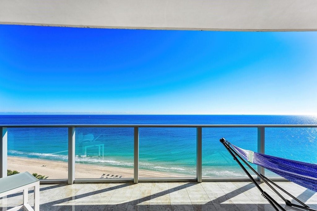 Fort Lauderdale, Florida, 33305, United States, 2 Bedrooms Bedrooms, ,3 BathroomsBathrooms,Residential,Forsale,1968298