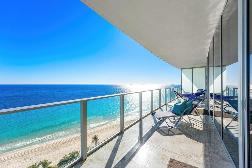 Fort Lauderdale, Florida, 33305, United States, 2 Bedrooms Bedrooms, ,3 BathroomsBathrooms,Residential,Forsale,1968298