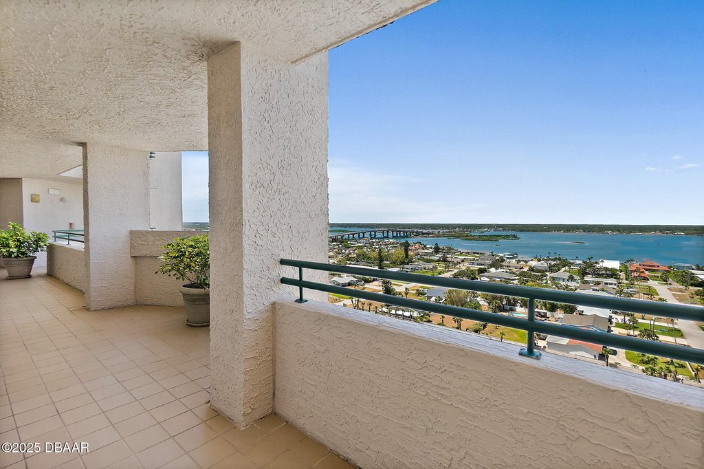 Daytona Beach Shores, Florida, 32118, United States, 3 Bedrooms Bedrooms, ,3 BathroomsBathrooms,Residential,Forsale,1990163