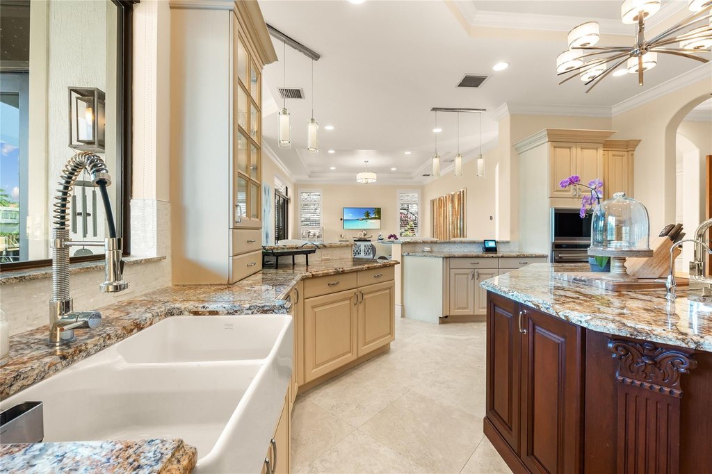 Fort Lauderdale, Florida, 33301, United States, 6 Bedrooms Bedrooms, ,6.5 BathroomsBathrooms,Residential,Forsale,1968307