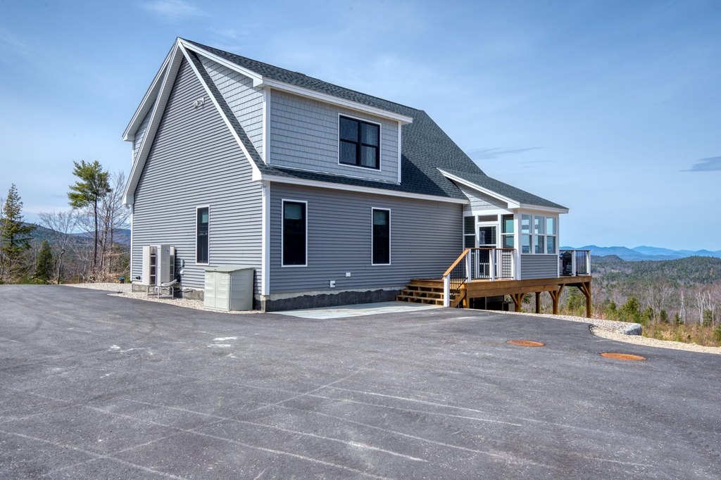 Ossipee, New Hampshire, 03814, United States, 2 Bedrooms Bedrooms, ,2.5 BathroomsBathrooms,Residential,Forsale,1933974