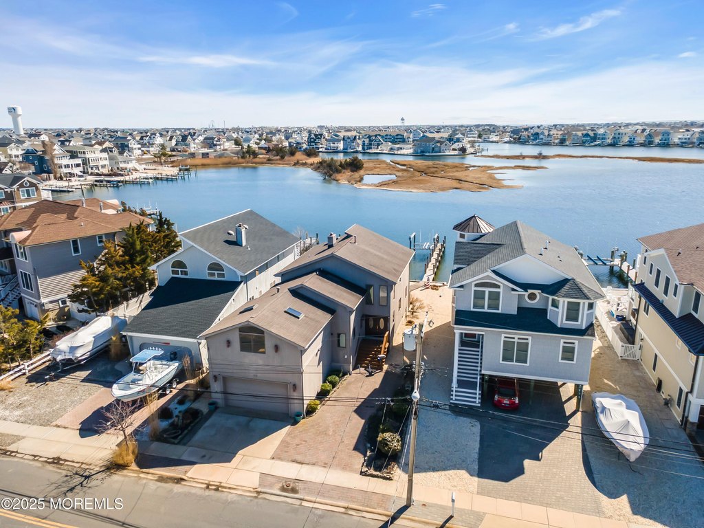 Lavallette, New Jersey, 08735, United States, 3 Bedrooms Bedrooms, ,2.5 BathroomsBathrooms,Residential,Forsale,1884426