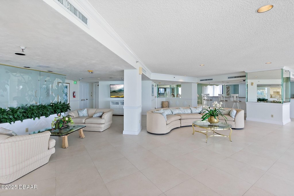 Daytona Beach Shores, Florida, 32118, United States, 2 Bedrooms Bedrooms, ,2 BathroomsBathrooms,Residential,Forsale,1900233