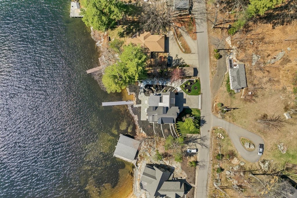 Gilford, New Hampshire, 03249, United States, 5 Bedrooms Bedrooms, ,4.5 BathroomsBathrooms,Residential,Forsale,1893889
