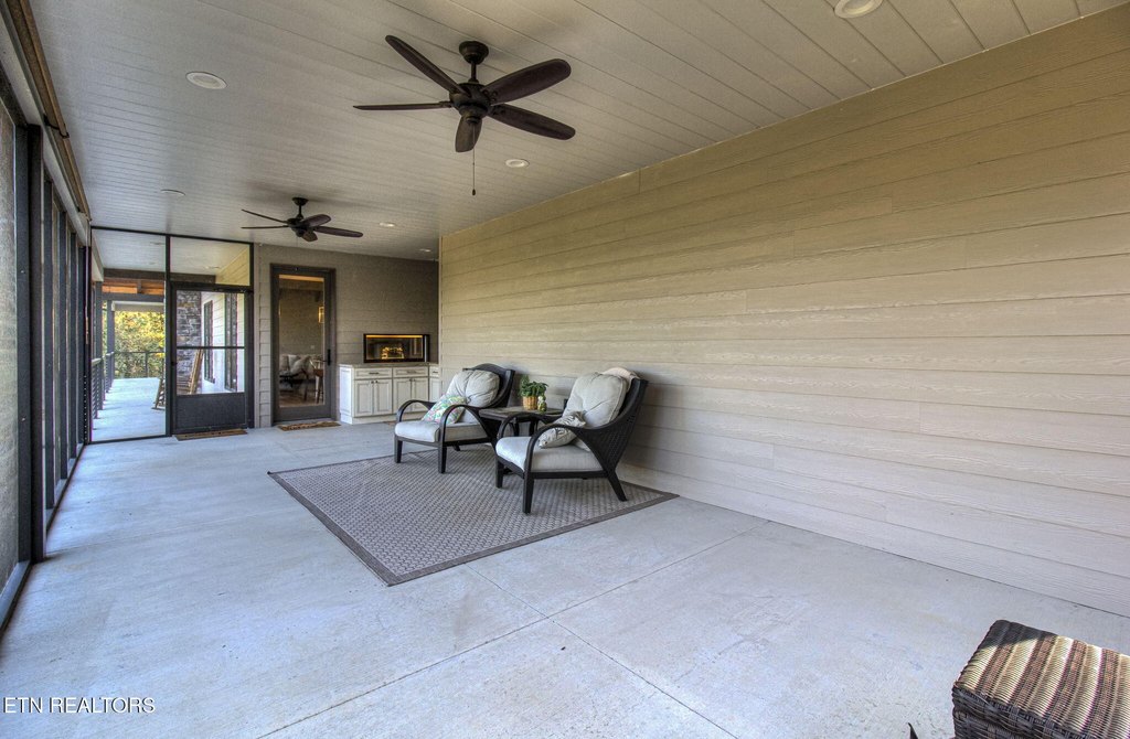 Tellico Plains, Tennessee, 37385, United States, 3 Bedrooms Bedrooms, ,2 BathroomsBathrooms,Residential,Forsale,1942431