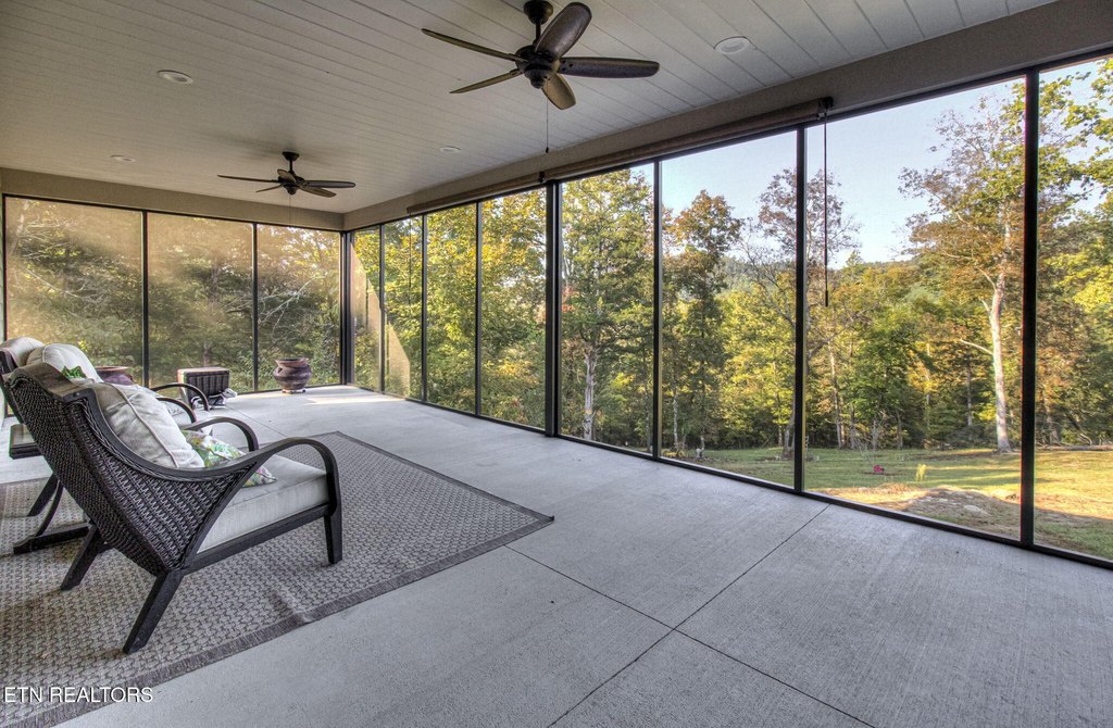Tellico Plains, Tennessee, 37385, United States, 3 Bedrooms Bedrooms, ,2 BathroomsBathrooms,Residential,Forsale,1942431