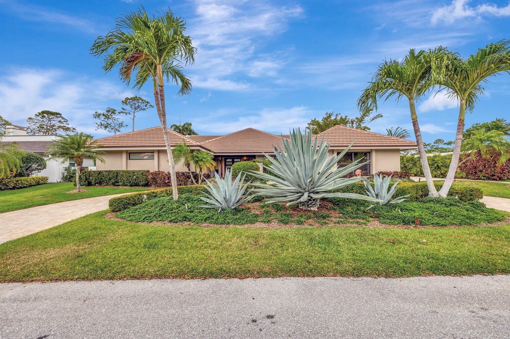 Delray Beach, Florida, 33445, United States, 3 Bedrooms Bedrooms, ,3.5 BathroomsBathrooms,Residential,Forsale,1886563