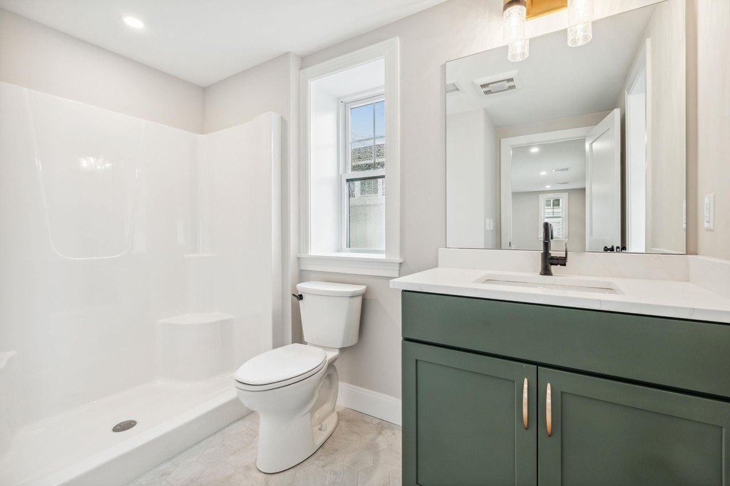Seabrook, New Hampshire, 03874, United States, 4 Bedrooms Bedrooms, ,3.5 BathroomsBathrooms,Residential,Forsale,1933985