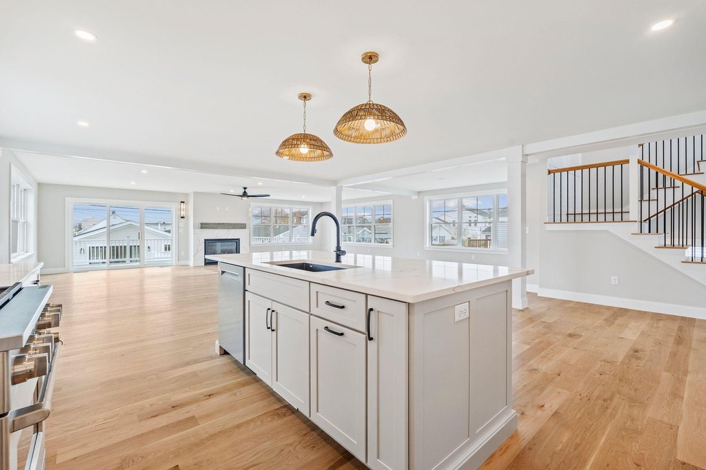 Seabrook, New Hampshire, 03874, United States, 4 Bedrooms Bedrooms, ,3.5 BathroomsBathrooms,Residential,Forsale,1933985