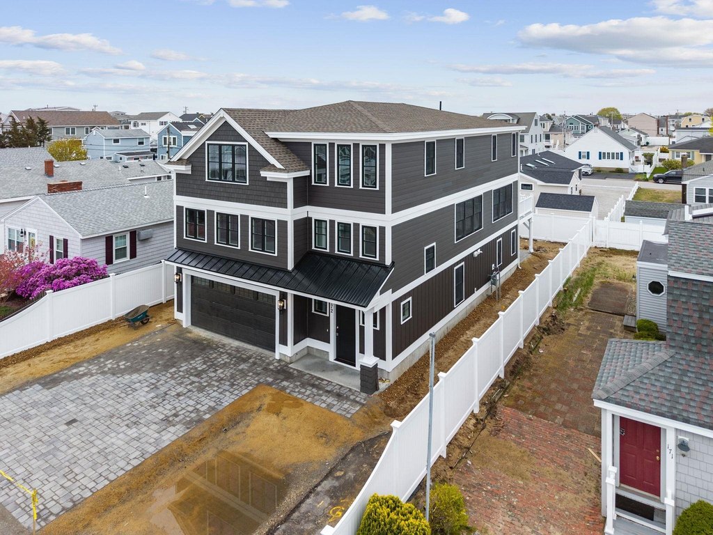 Seabrook, New Hampshire, 03874, United States, 4 Bedrooms Bedrooms, ,3.5 BathroomsBathrooms,Residential,Forsale,1933985