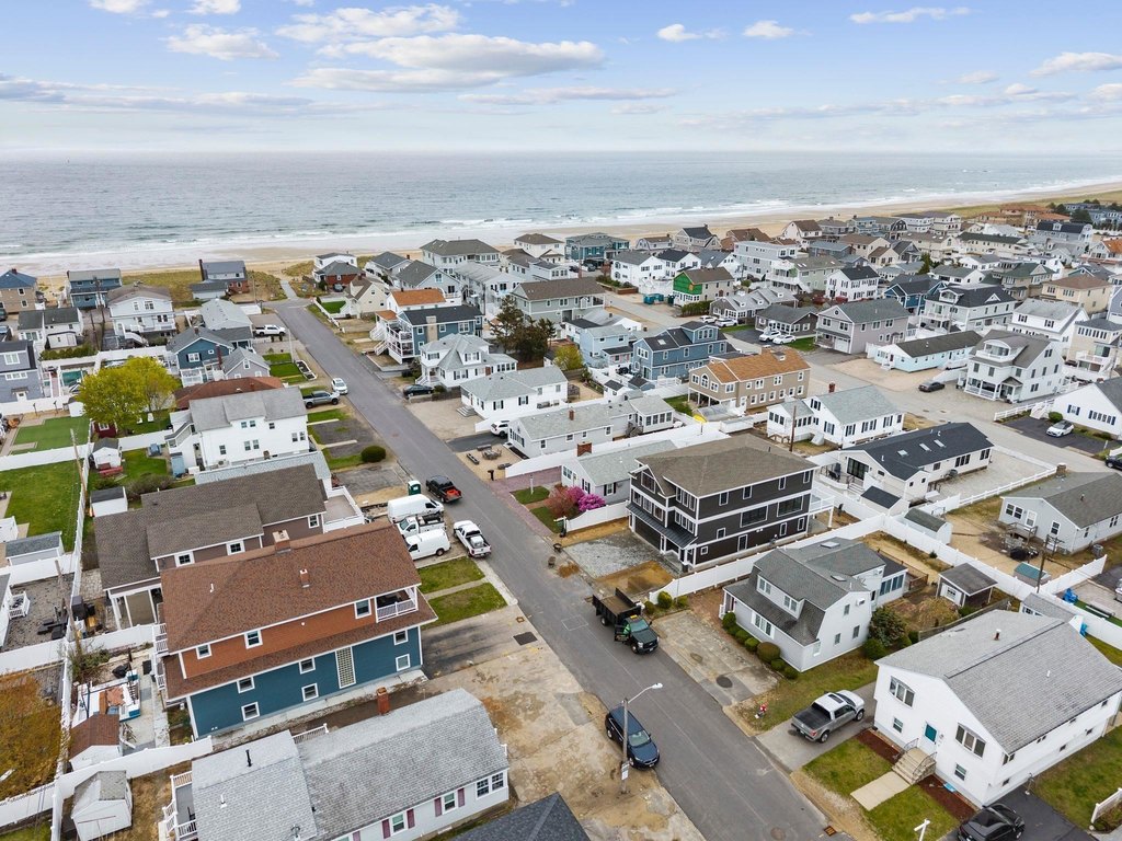 Seabrook, New Hampshire, 03874, United States, 4 Bedrooms Bedrooms, ,3.5 BathroomsBathrooms,Residential,Forsale,1933985