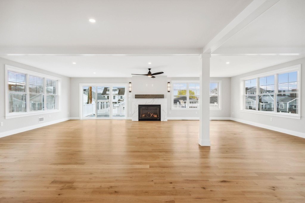 Seabrook, New Hampshire, 03874, United States, 4 Bedrooms Bedrooms, ,3.5 BathroomsBathrooms,Residential,Forsale,1933985