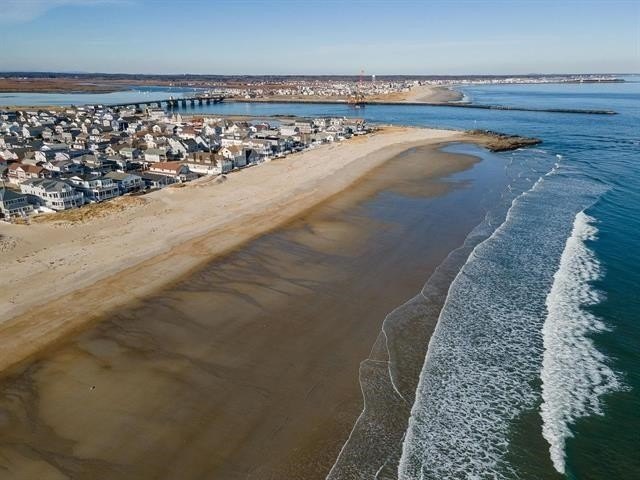 Seabrook, New Hampshire, 03874, United States, 4 Bedrooms Bedrooms, ,3.5 BathroomsBathrooms,Residential,Forsale,1933985
